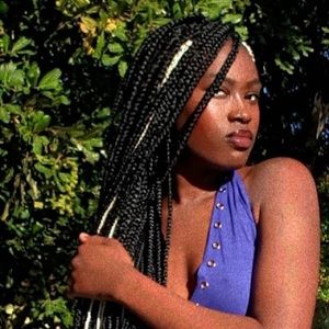 Meet your Posher, Maxiana